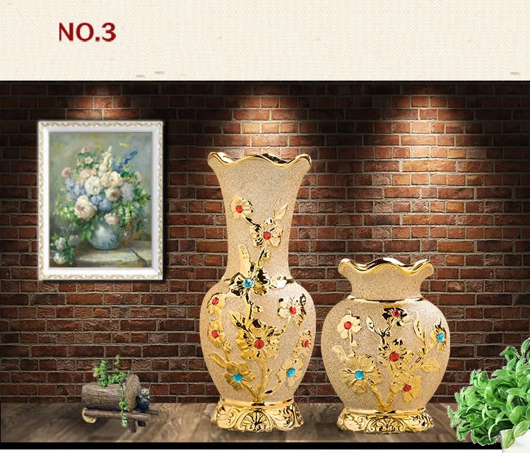 Europäische Vase aus Gold Keramik mit stilvollem Design