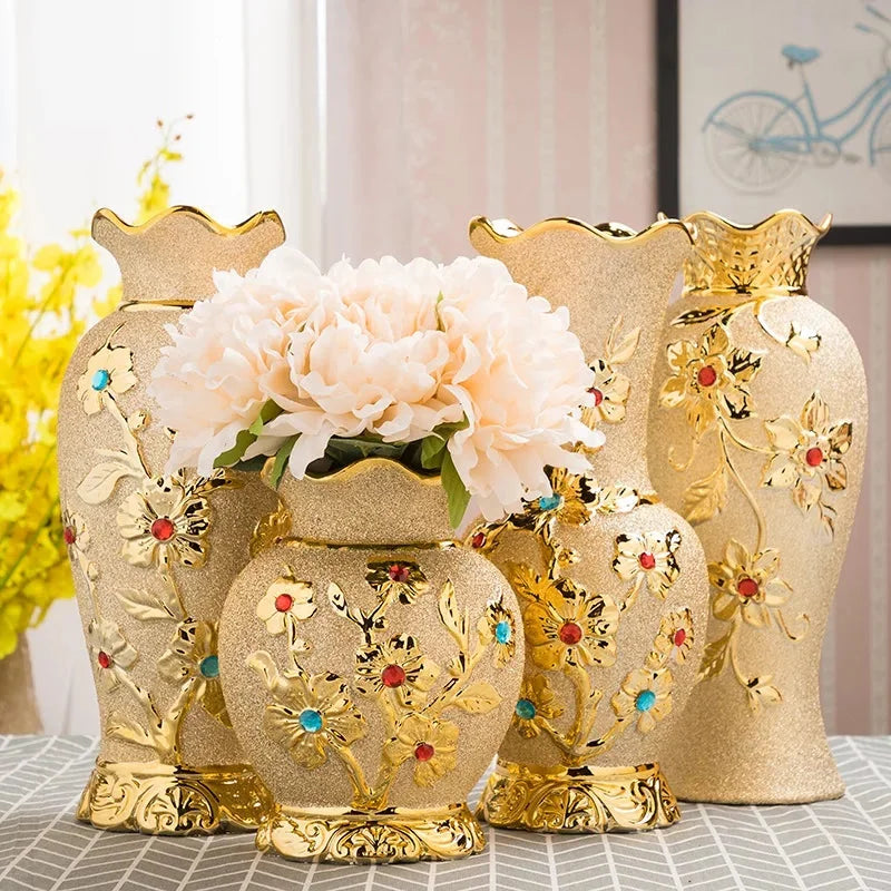 Goldene Keramikvase mit europäischem Design, Farbe: C