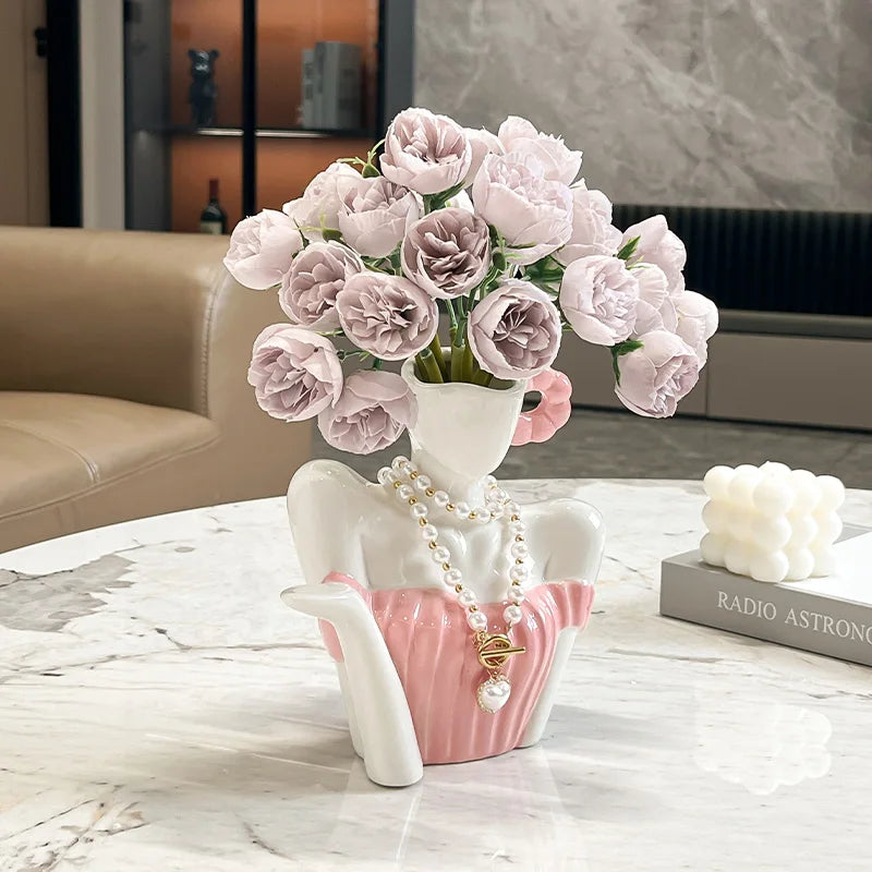 Keramikvase - Moderne Kunstgöttin - Wohnzimmer