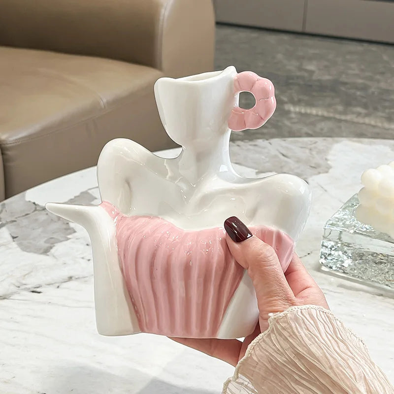 Keramikvase - Moderne Kunstgöttin - Wohnzimmer