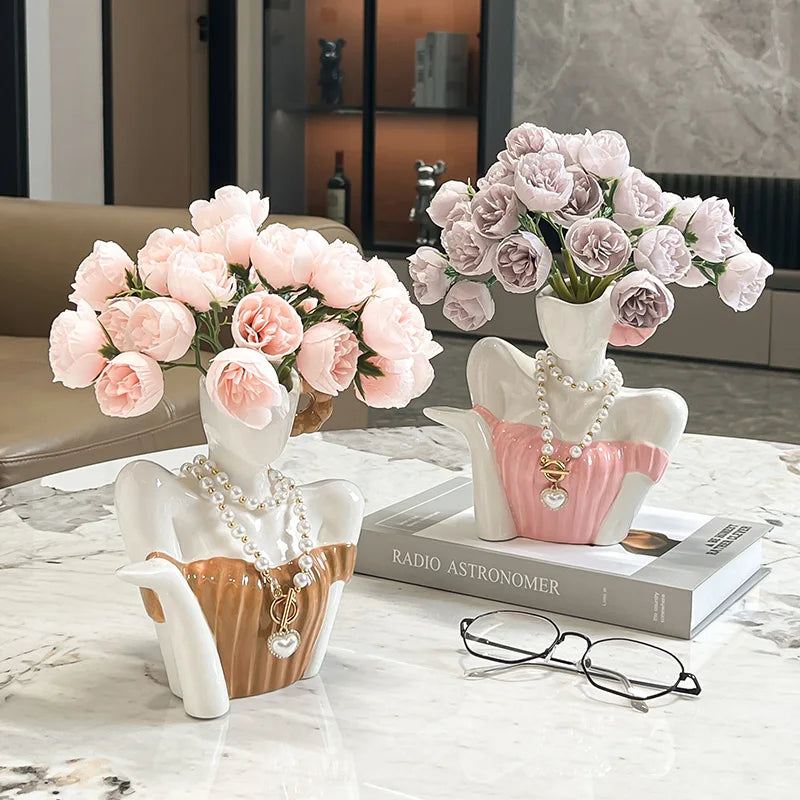 Keramikvase - Moderne Kunstgöttin - Wohnzimmer