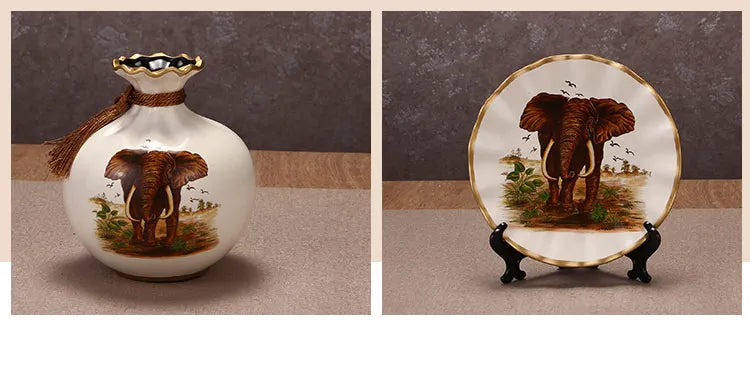 Set aus drei weissen traditionellen Keramikvasen für Wohnzimmerdekoration