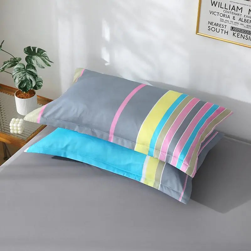 Floraler Kissenbezug mehrfarbig, rechteckig 48x74 cm aus Polyester/Baumwolle