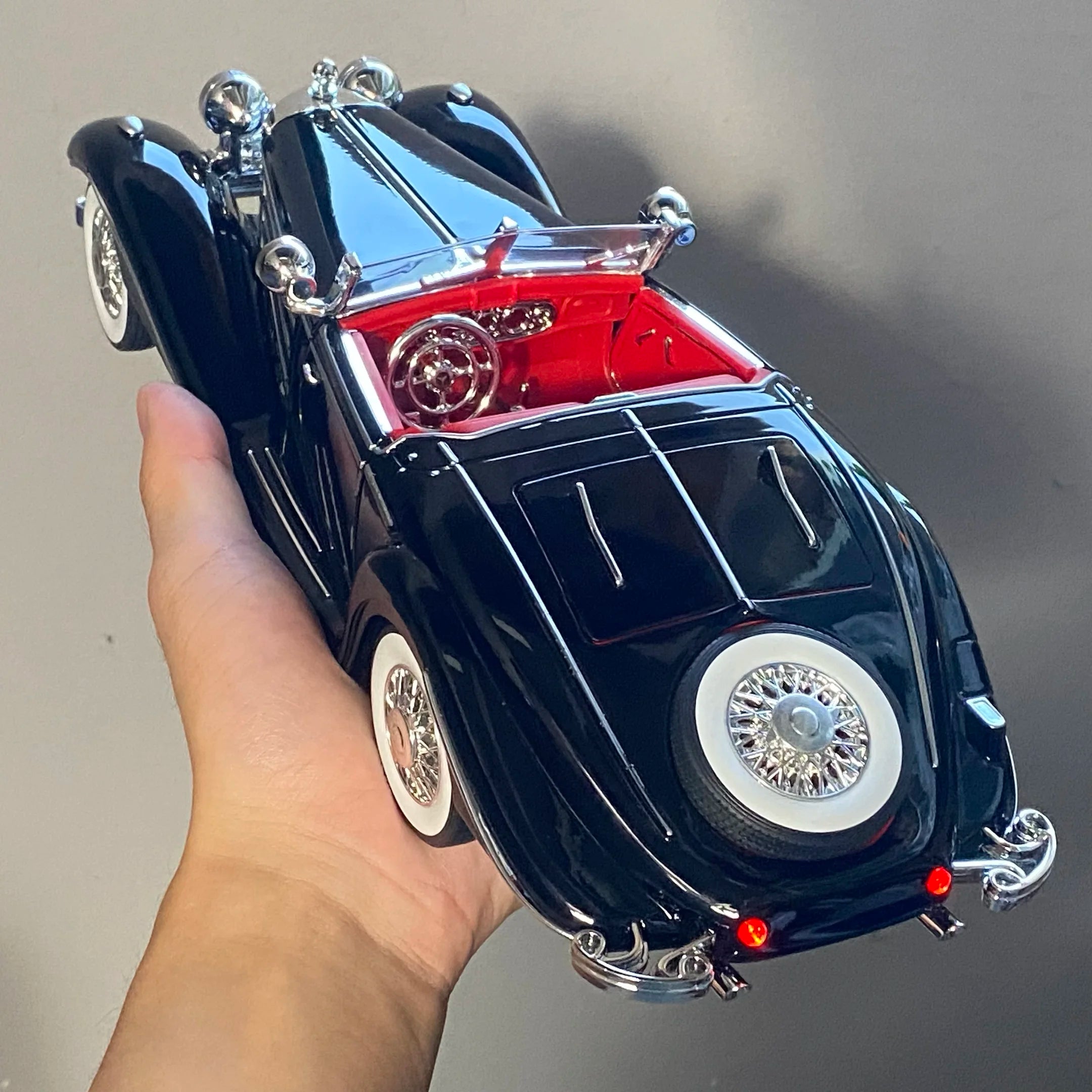 Klassischer Auto Modell – Metall 1:18 Benz 500K 1936