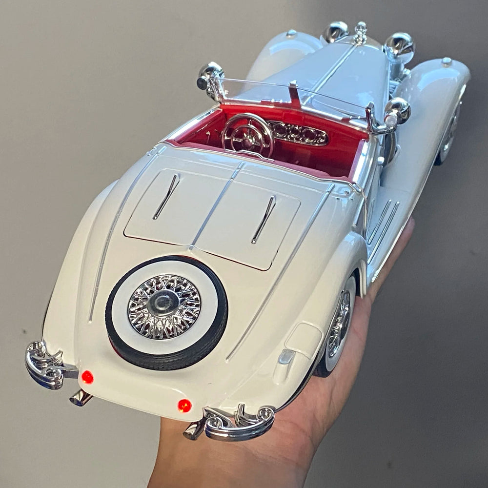 Klassischer Auto Modell – Metall 1:18 Benz 500K 1936