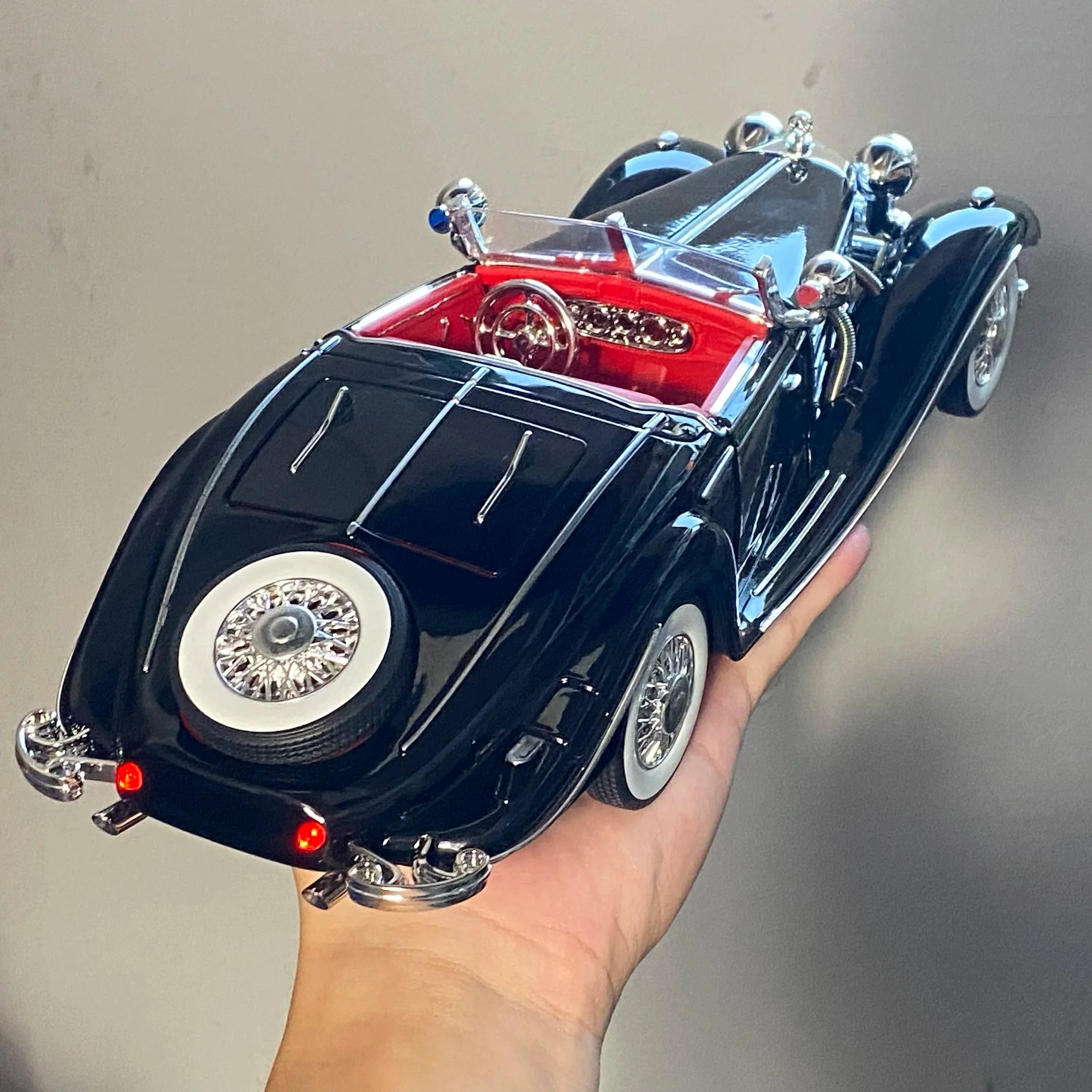 Klassischer Auto Modell – Metall 1:18 Benz 500K 1936