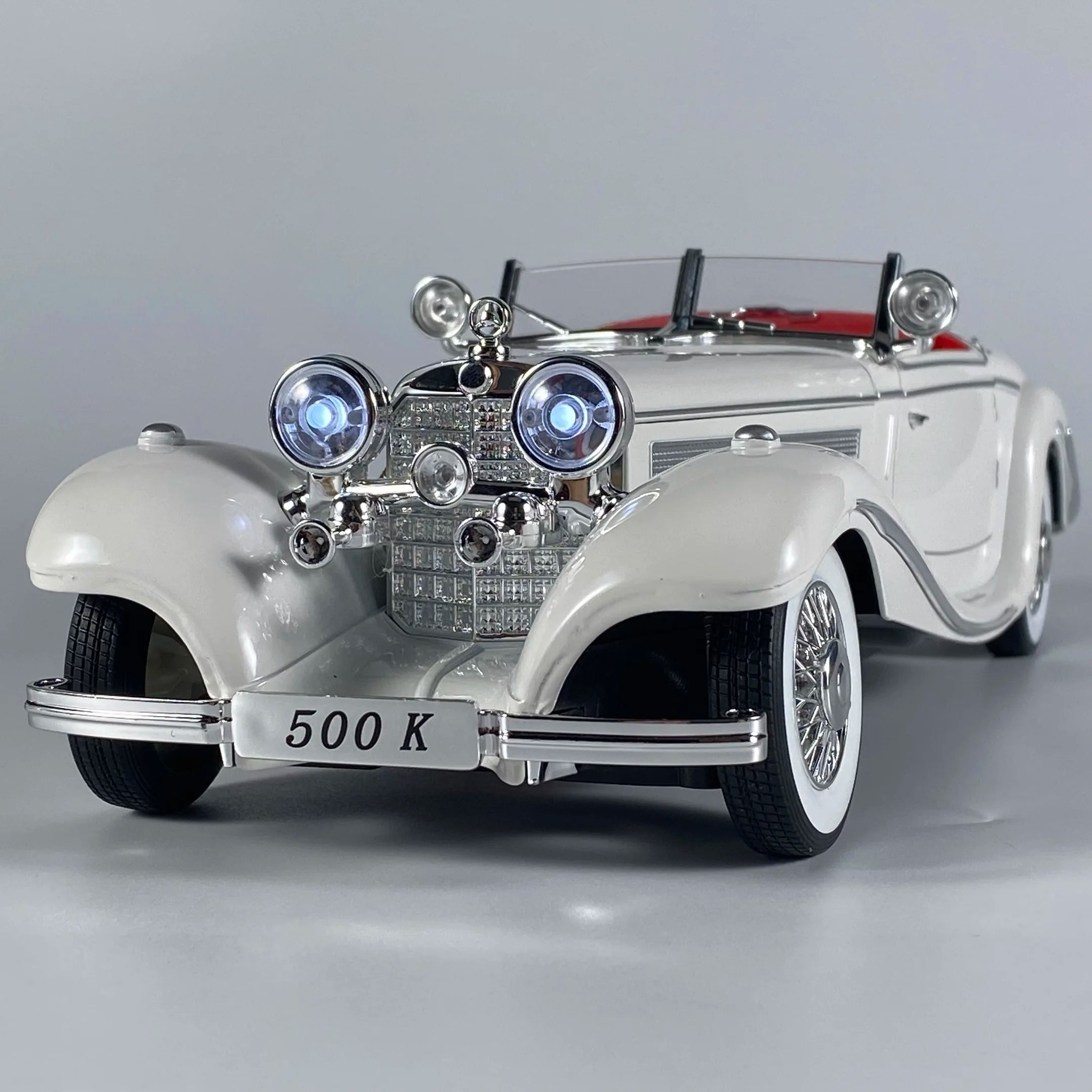 Klassischer Auto Modell – Metall 1:18 Benz 500K 1936