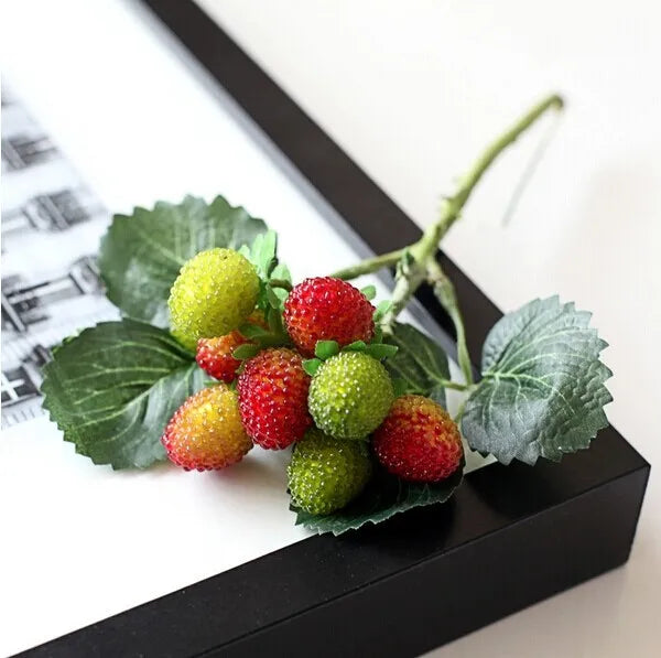 Künstliche Erdbeeren – Elegantes Design – 20cm Innenbereich