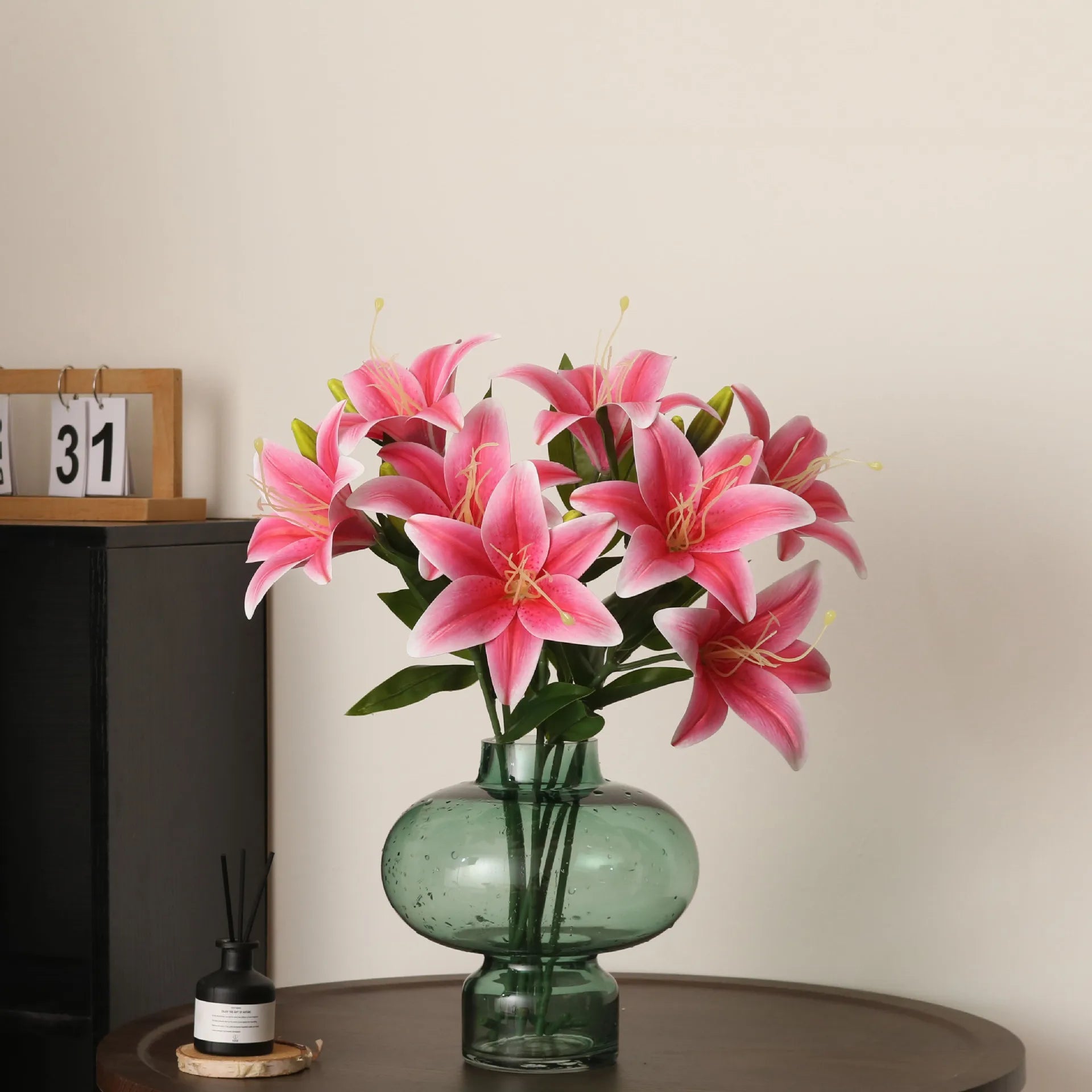 Künstliche Lilie – Elegantes PVC Design – 50cm Länge