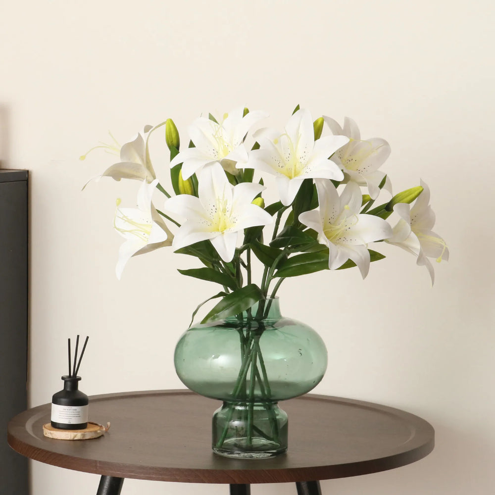 Künstliche Lilie – Elegantes PVC Design – 50cm Länge