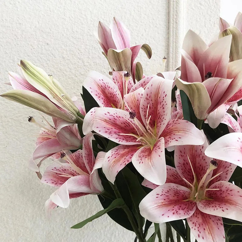 Künstliche Lilienblumen – Europäisches Seidendesign – Für Wohn-Deko