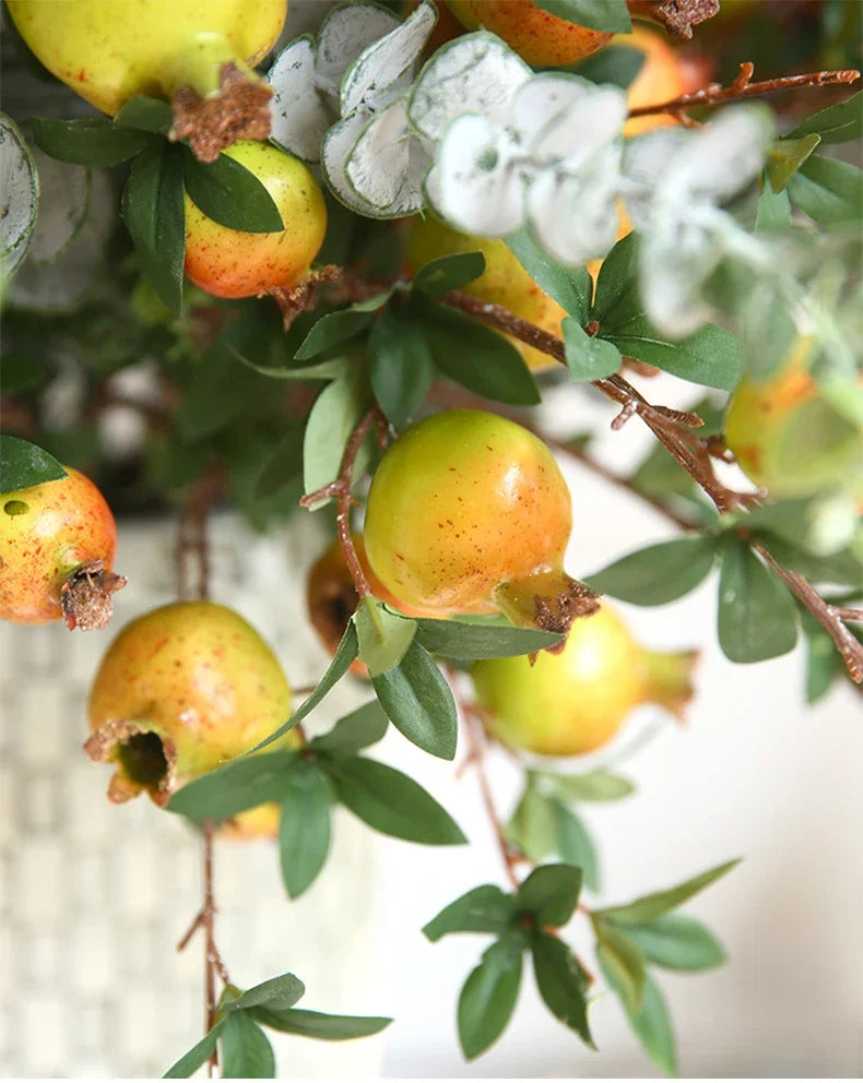 Künstlicher Granatapfel – Seide & Plastik – 80 cm Tischdeko