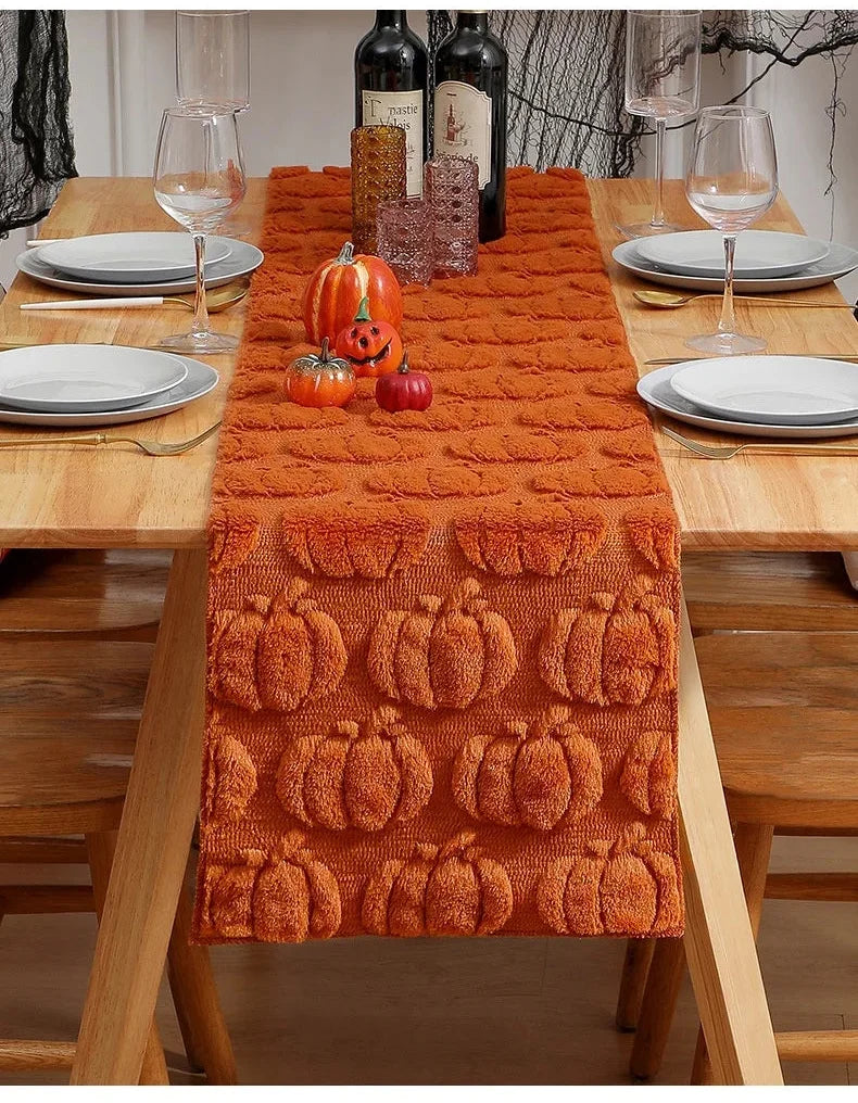 Luxuriöser Tischläufer – Stickdesign – Partydeko