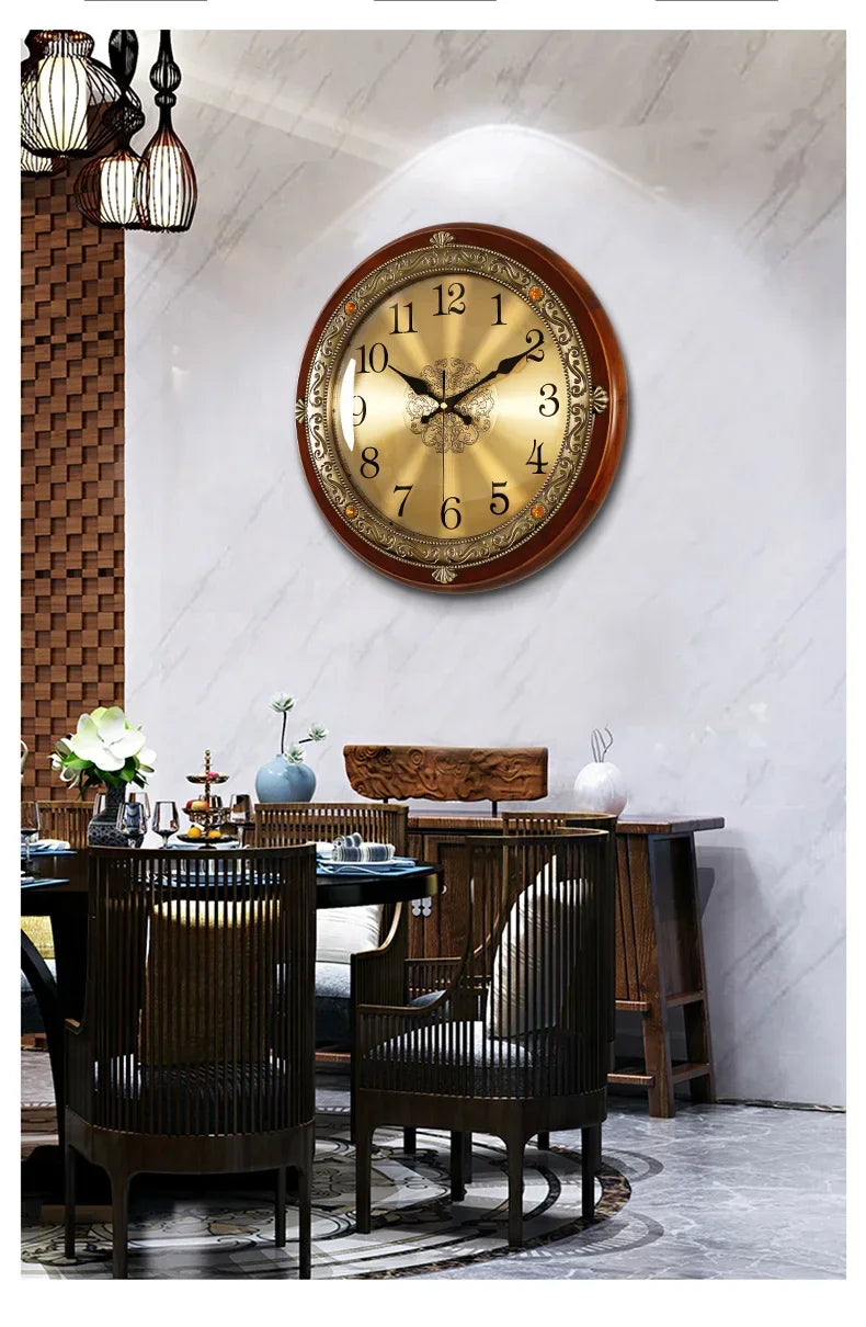 Luxus Gold Wanduhr – Nordisches Metalldesign – 32CM