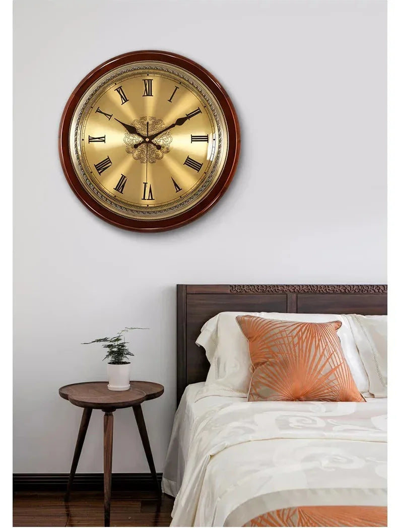 Luxus Gold Wanduhr – Nordisches Metalldesign – 32CM