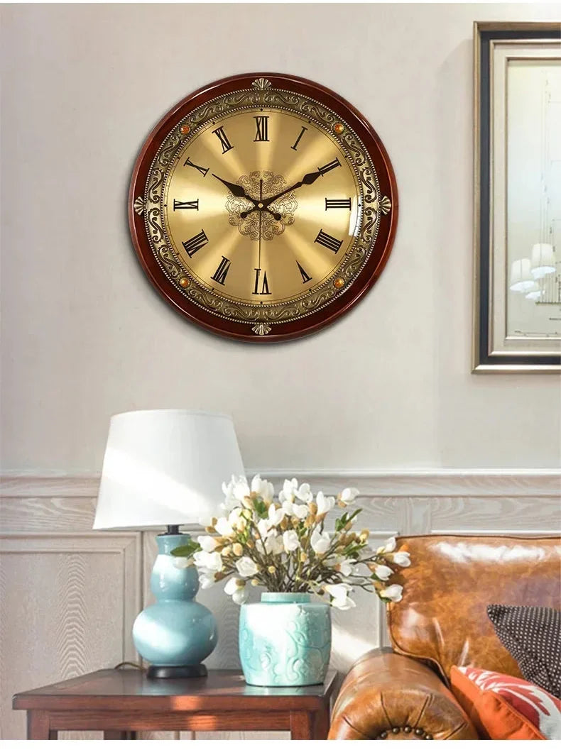 Luxus Gold Wanduhr – Nordisches Metalldesign – 32CM