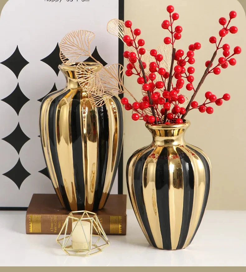 elegante weisse keramikvase im modernen stil für wohnzimmer