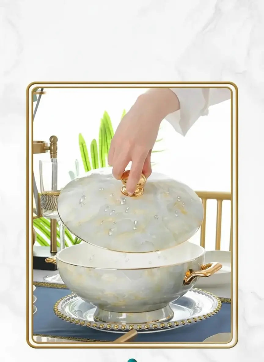 Luxus Porzellansuppentopf - Hofstil mit Goldrand