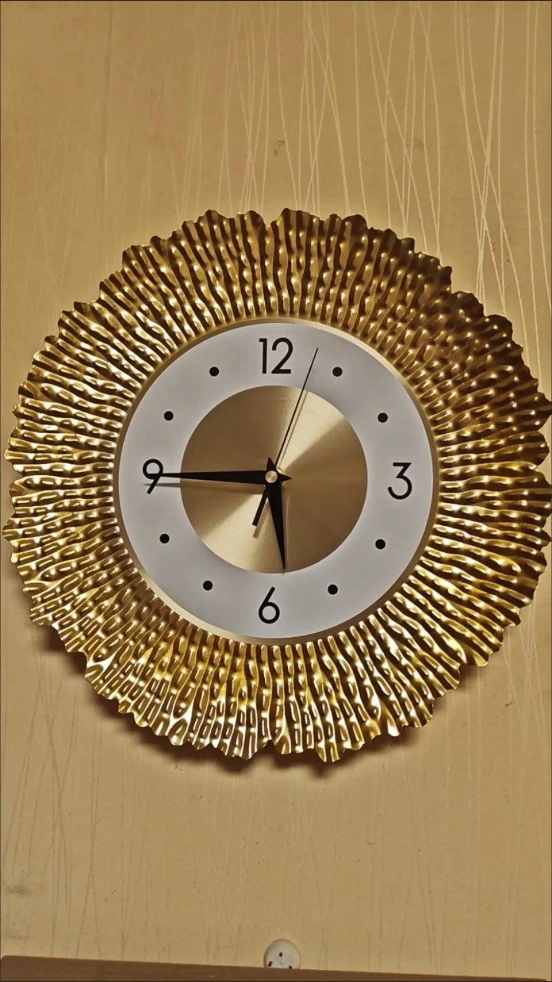 Luxusuhr - Moderne Eisen - 30.5cm Rund