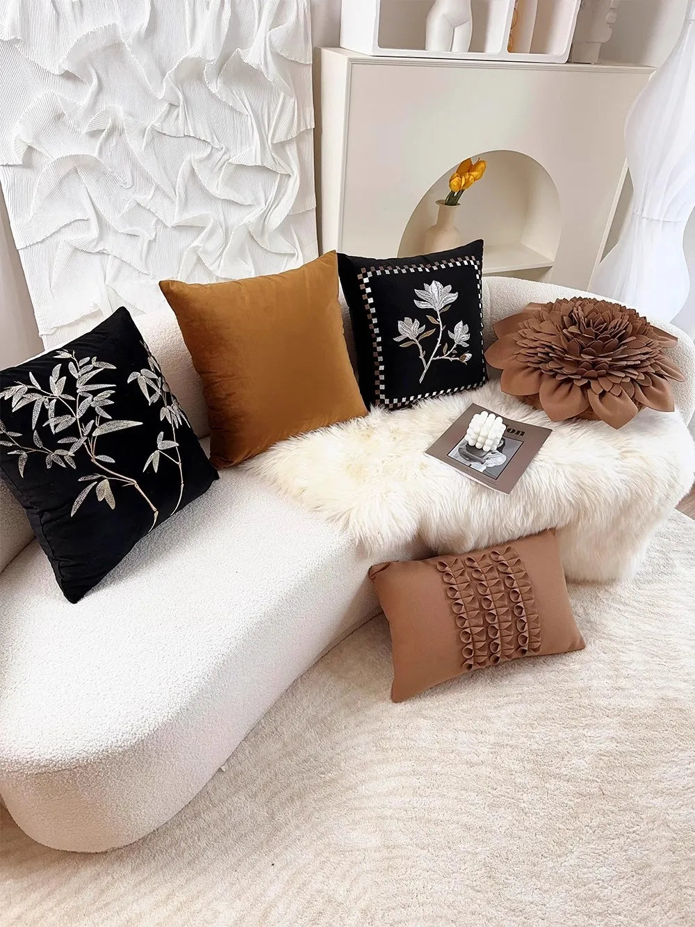 Mittelalterliche Bestickte Samtkissen - Retro Charme 30x50cm