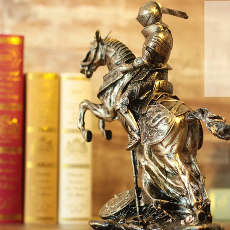 Mittelalterliche Ritterstatue – Harzskulptur 27x27x8cm