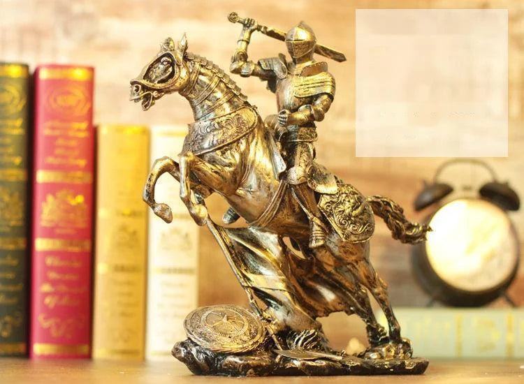 Mittelalterliche Ritterstatue – Harzskulptur 27x27x8cm