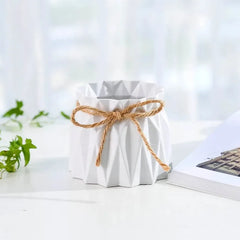 Moderne Vase – Imitationskeramik – Wohndekor