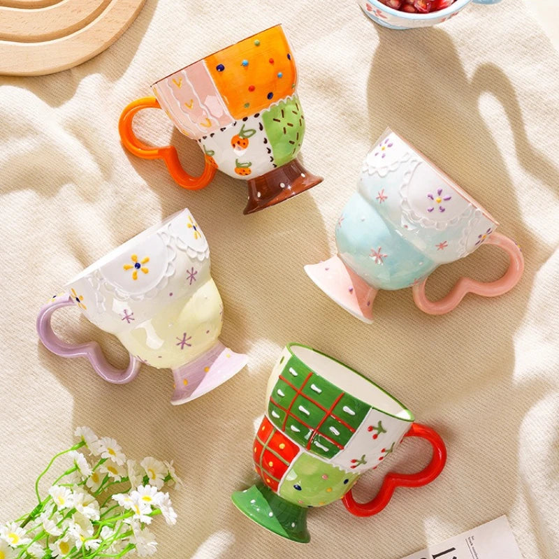 Niedliche Keramiktasse – Handbemaltes Relief – 400ml