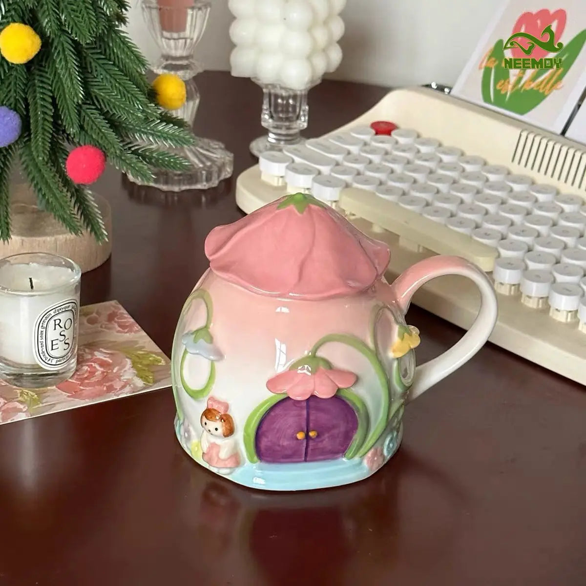 Niedliches Mädchen Keramiktasse – Handgemacht Bone China mit Deckel