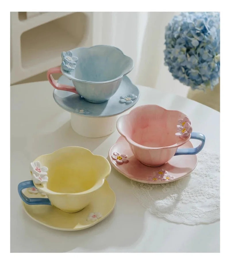 Nordische Keramik-Kaffeetasse – Handgefertigt, Bürostil