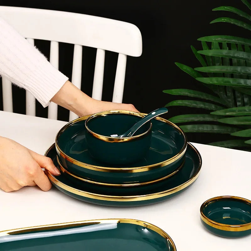 Nordisches Keramikgeschirr – Elegantes Design mit Goldrand