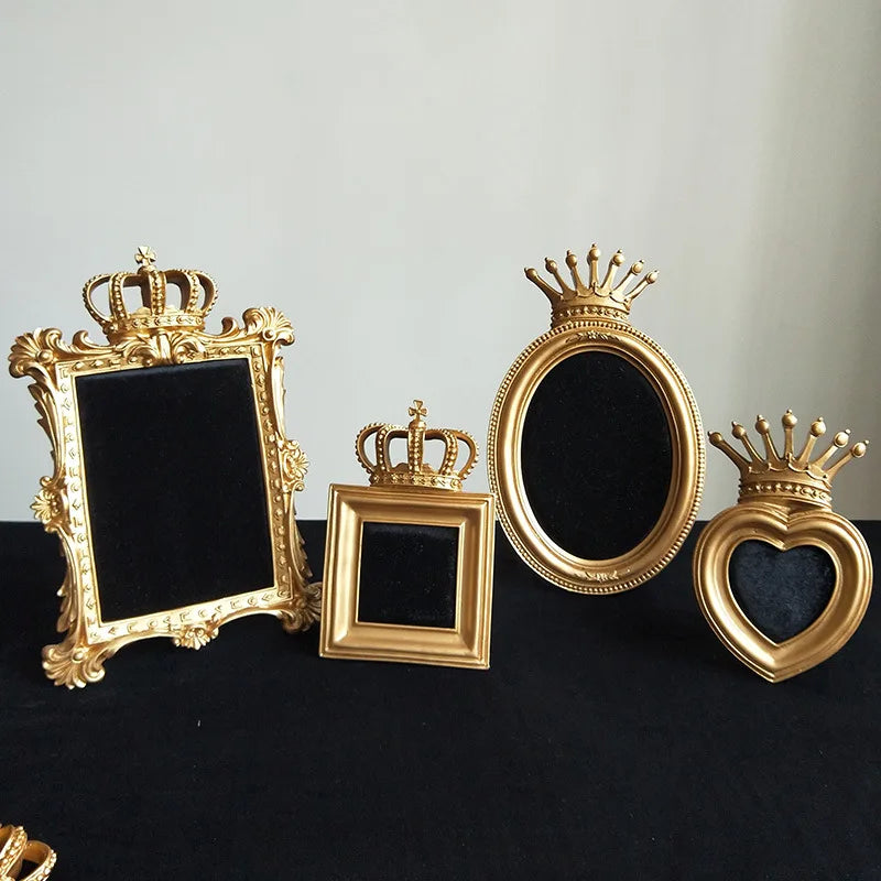 Ohrringhalter – Vintage Samtrahmen Design