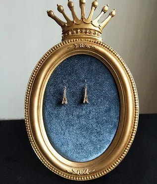 Ohrringhalter – Vintage Samtrahmen Design