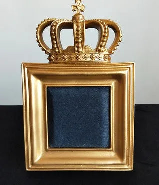 Ohrringhalter – Vintage Samtrahmen Design