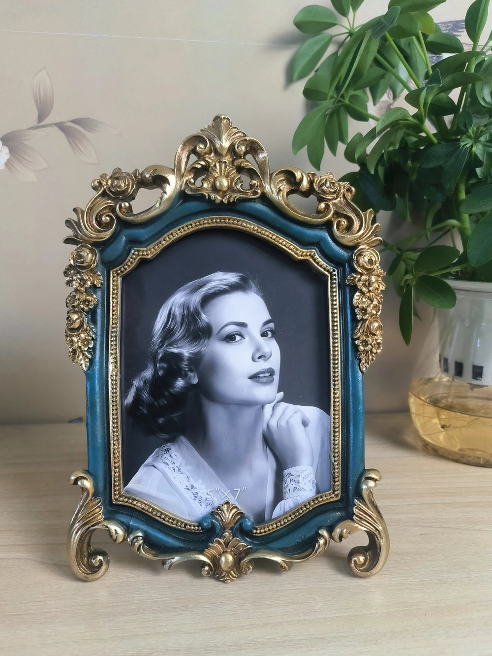 Ovale Vintage Resin Bilderrahmen – Klassisches Gold-Design