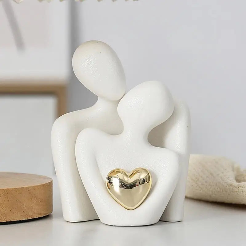 Moderne Paarfigur aus Keramik in Weiss, 12CM