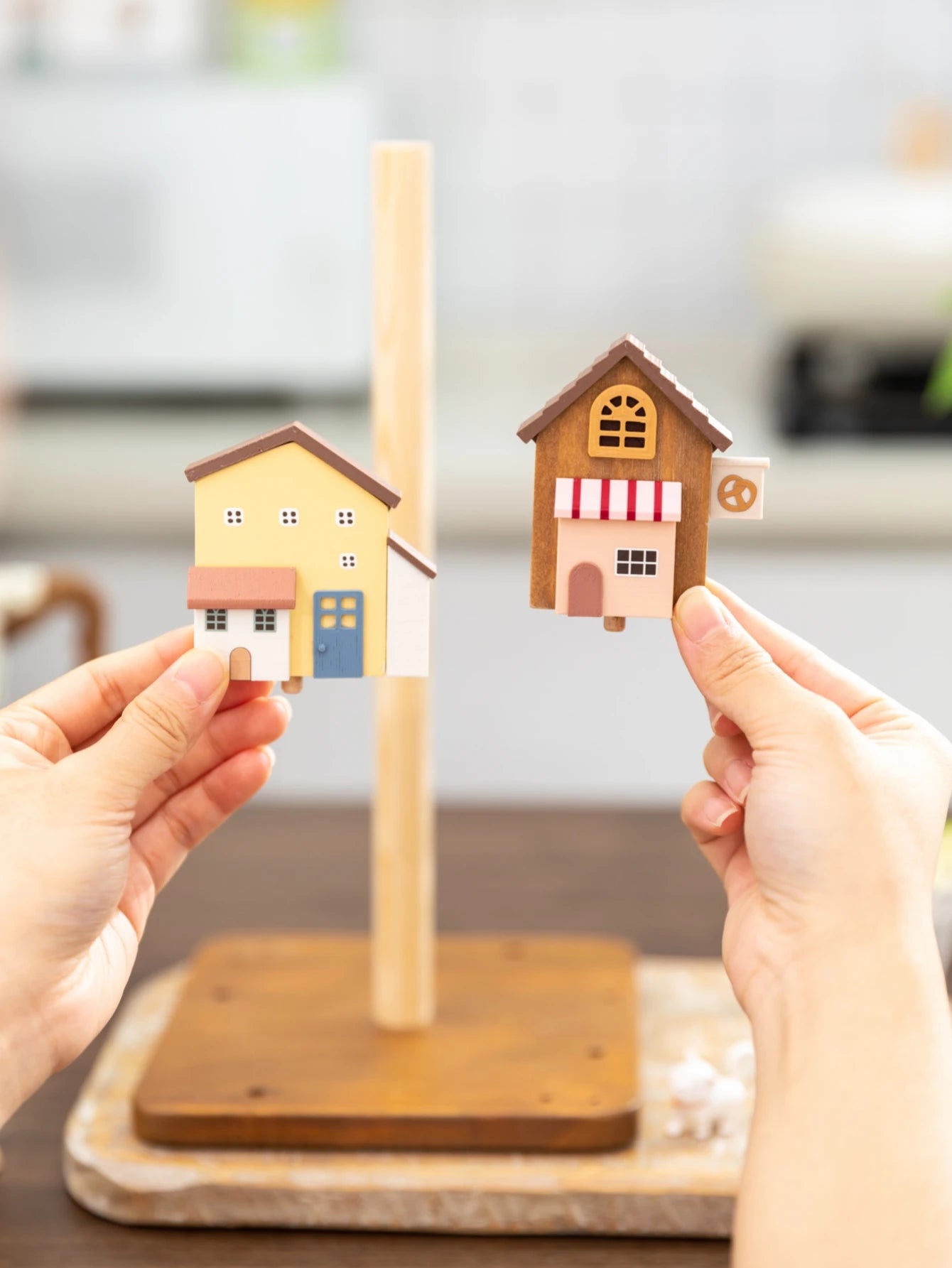 Papierrollenhalter – Nordisches Design – Platzsparend