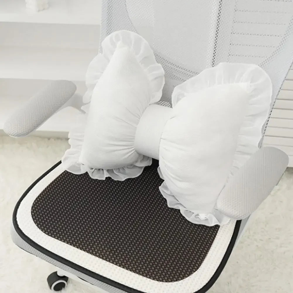 Plüsch Schleifen-Kissen – Romantische Spitze – 40x32cm