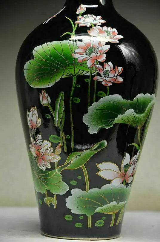 Porzellan Lotus Vase – Handgefertigtes Keramik Kunstwerk – 105x105x245mm