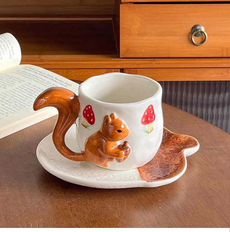 Porzellan-Teetasse & Untertasse - Eichhörnchen-Design - 350ml