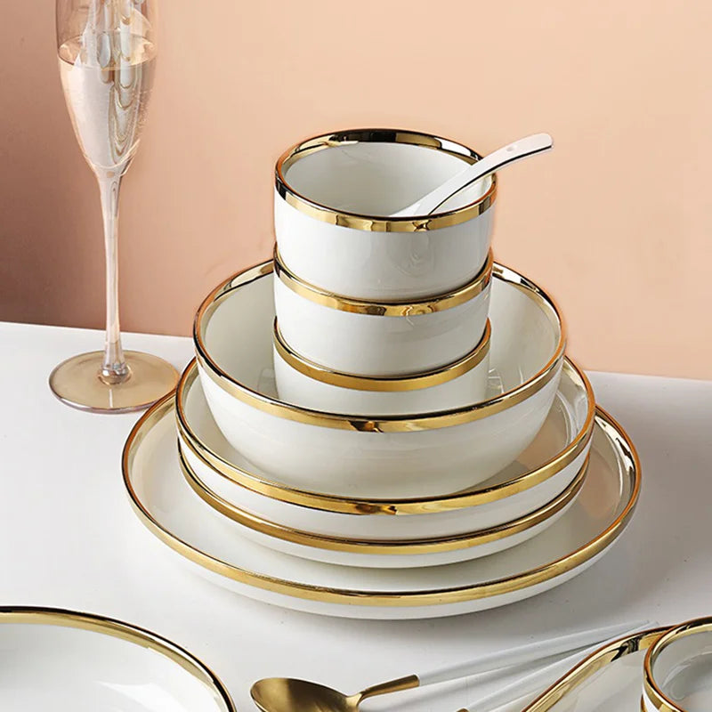 weisses Porzellanteller-Set mit Goldrand, Keramik, elegant