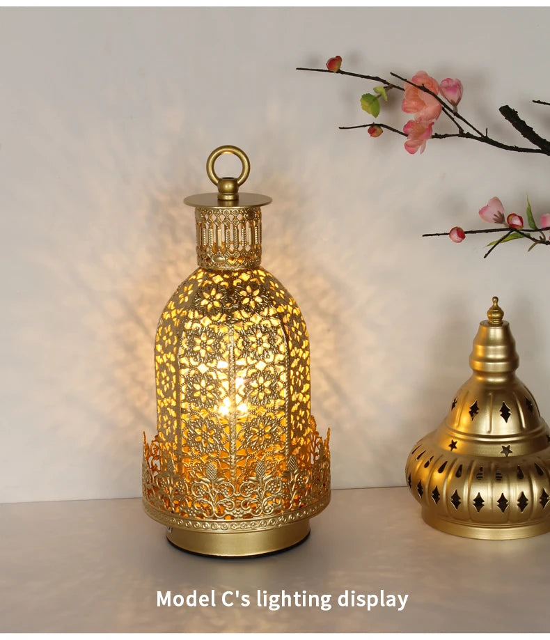 Retro Tischlampe aus schwarzem Metall im klassischen Stil