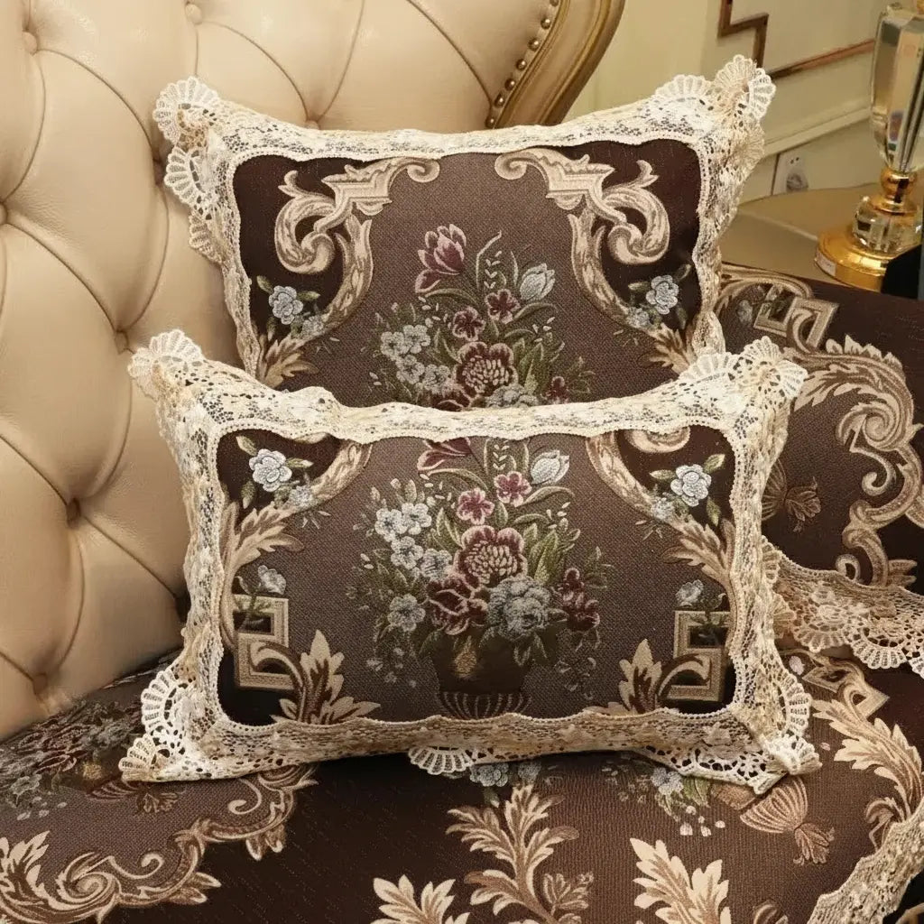 Romantische Spitzenkissenhülle 50x50cm mit floralem Muster aus Polyester, Farbe: Beige