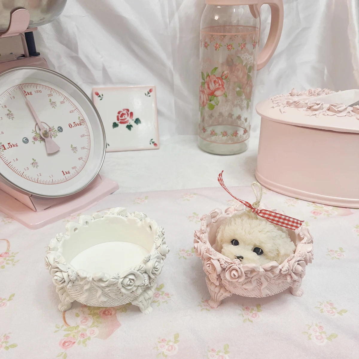 Rosa Kerzenhalter mit Schleife – Modernes Design – Wohnbereich