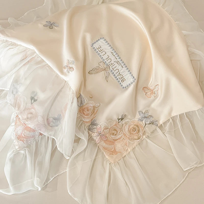 Rosenschmuck Bettwäsche – Stickerei Lyocell – King/Queen Set