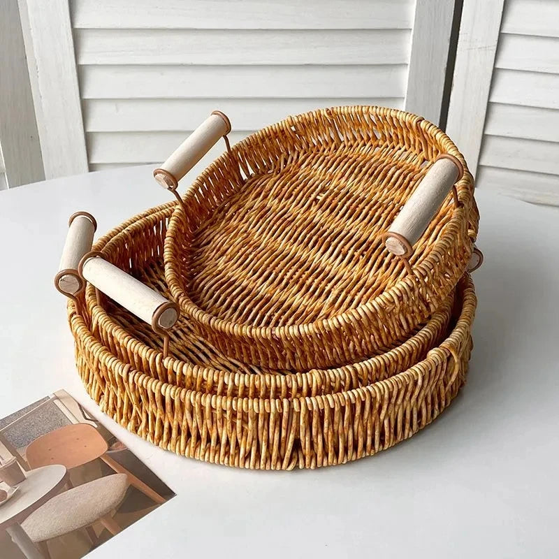 Runder Rattan Korb – Rustikales Design mit Holzgriff