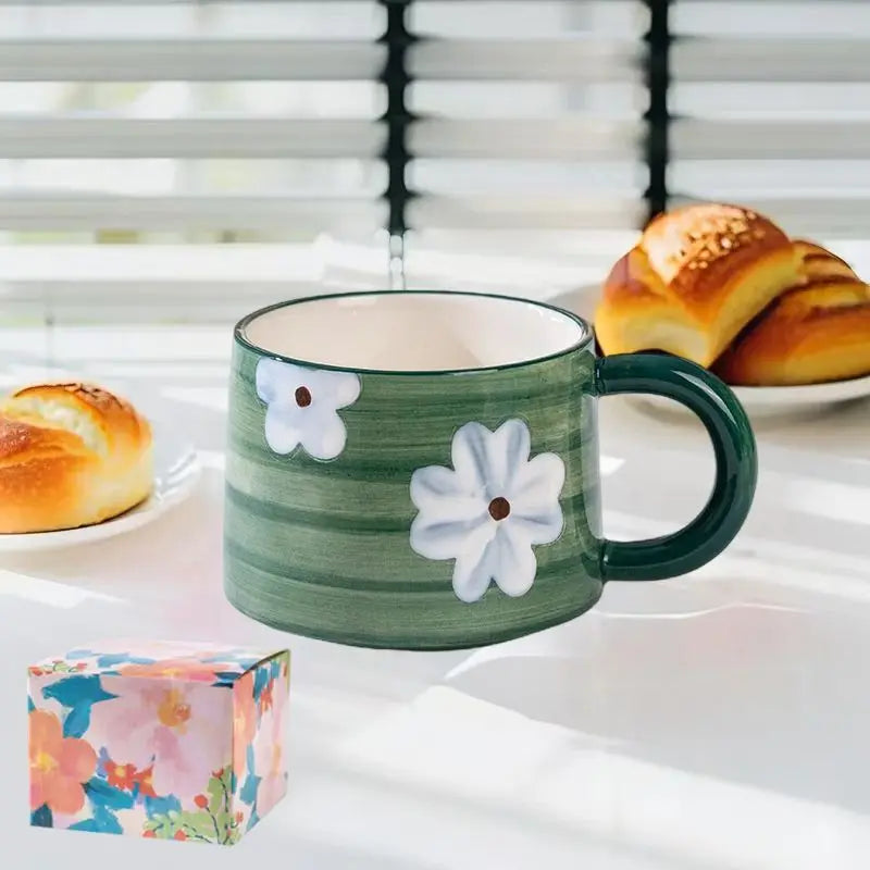 Keramik-Kaffeetasse – Gemaltes Blumendesign – 300ml