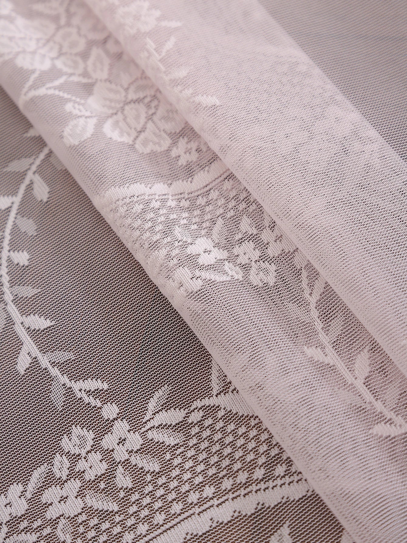 Rustikale Florale Spitzentischdecke – Koreanischer Stil – 140x240cm