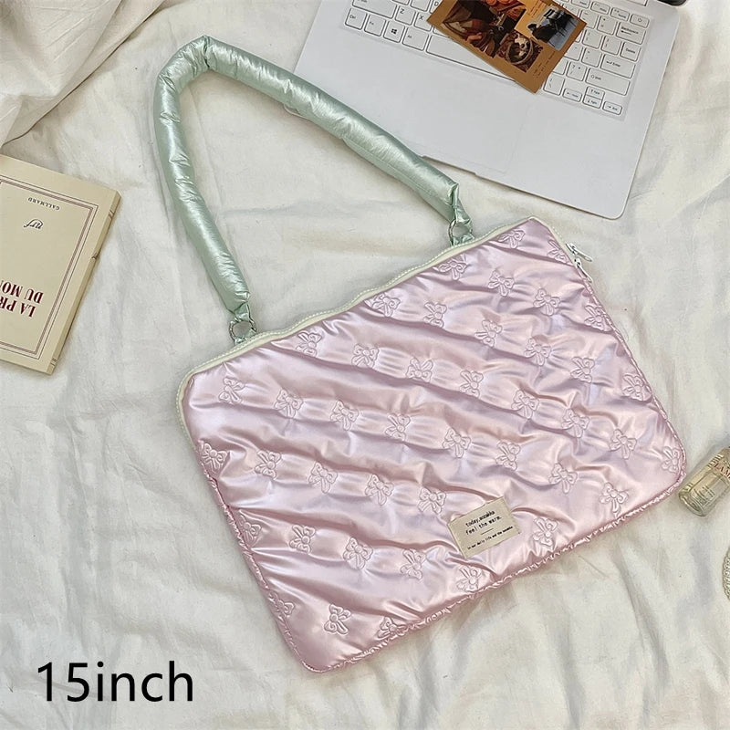 Silberne Canvas-Computertasche – Stilvolles Reise-Design