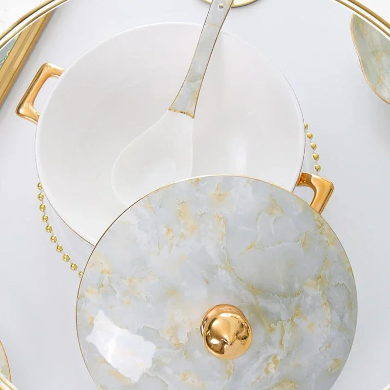 Luxus Porzellansuppentopf - Hofstil mit Goldrand